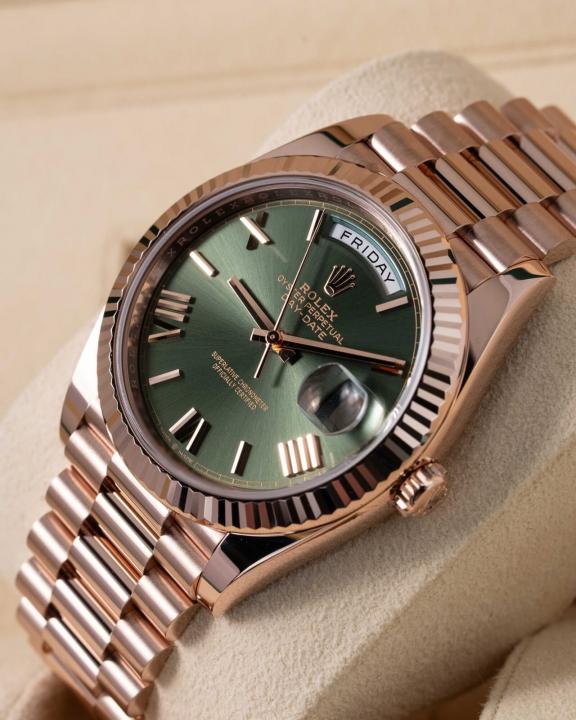 RLX Oyster Perpetual Day Date Olive Green Roman Sunray DIal with Everose Gold Iconic President Bracelet Copper-Green