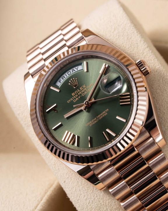 RLX Oyster Perpetual Day Date Olive Green Roman Sunray DIal with Everose Gold Iconic President Bracelet Copper-Green