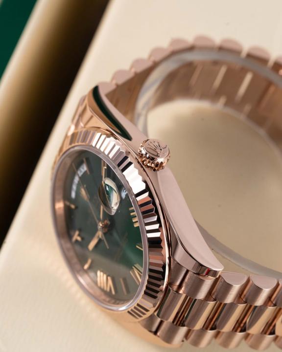 RLX Oyster Perpetual Day Date Olive Green Roman Sunray DIal with Everose Gold Iconic President Bracelet Copper-Green