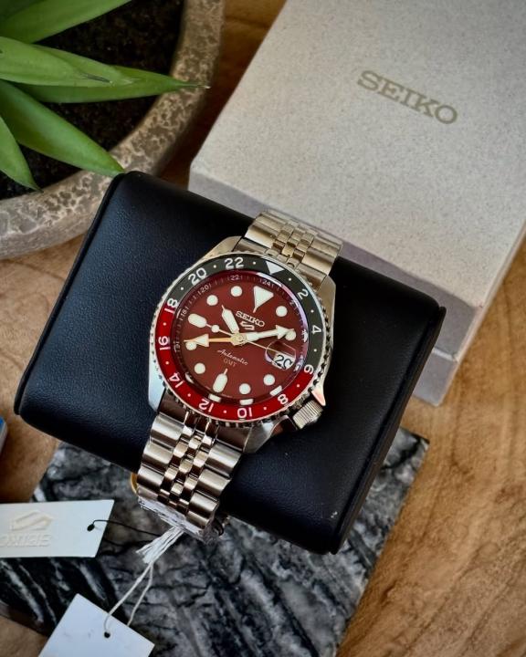 Seiko 5 Sprots Automatic