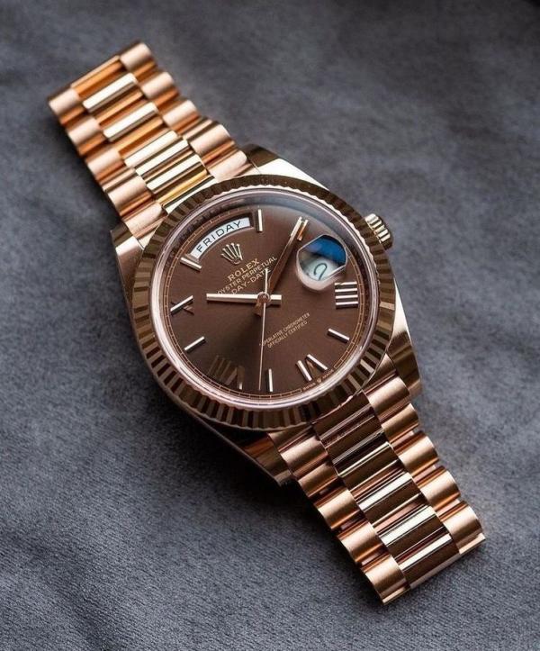 Role_x Oyster Perpetual Day Date 40 Battery
