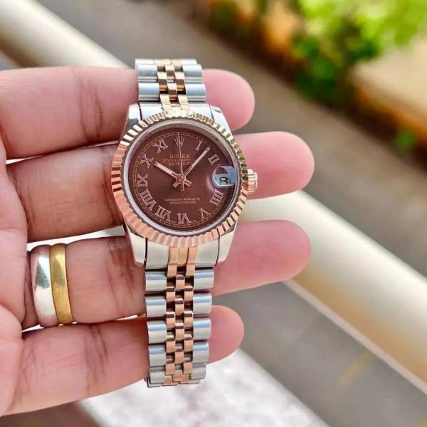 Role_x Oyster perpetual Date just