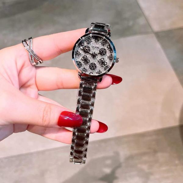 Guess Sugarplum Silver - J522