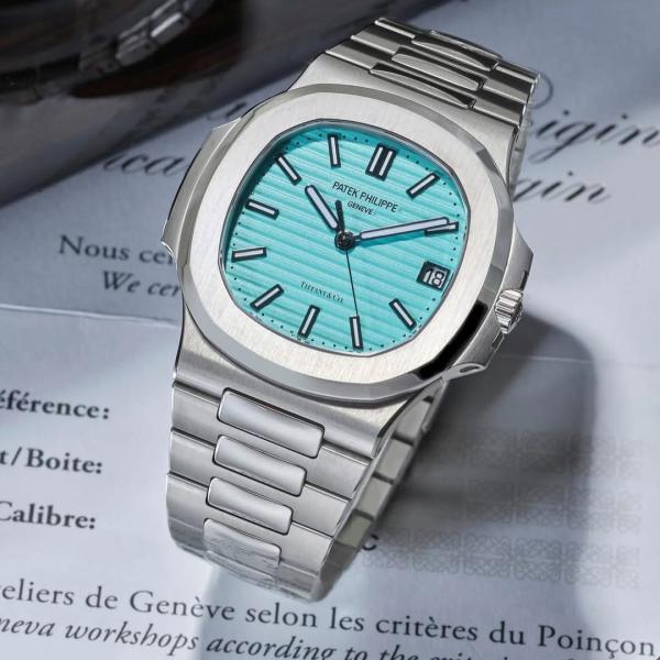 Patek_Philippe Nautilus Quartz