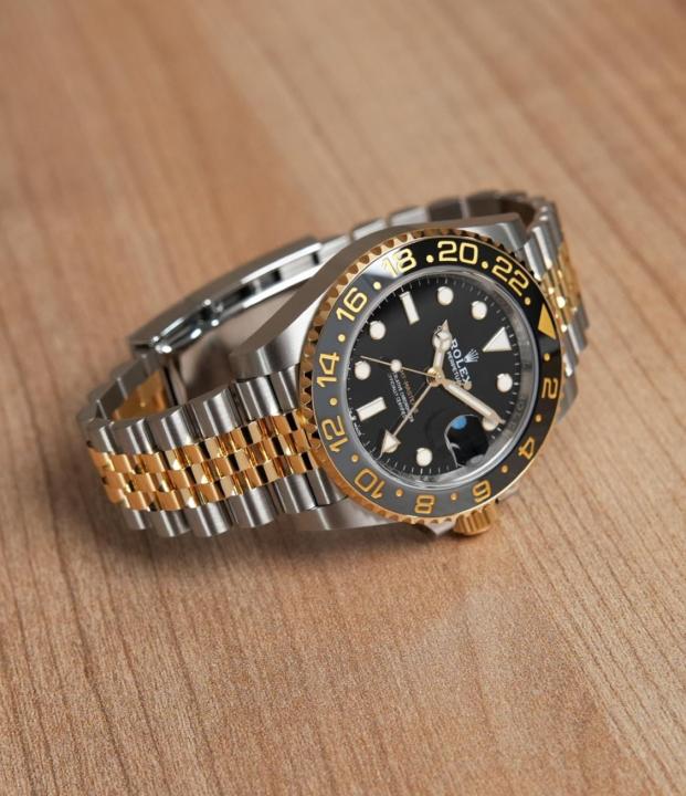 Role_x GMT Master II Zombie Black Grey Steel Yellow Gold Watch Two-tone Luxury Edition Premium Quality Luxurystuffs.in