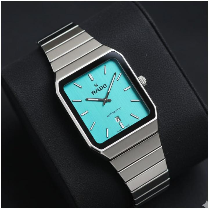 Rad_o True Square B2381 Quartz - J1709