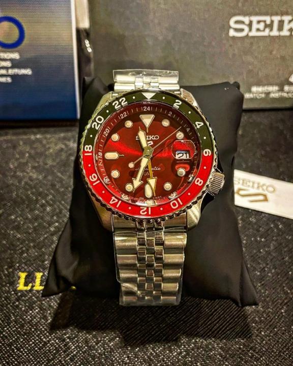 Seiko 5 Sprots Automatic