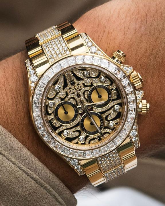 RLX Eye_Of_The_Tiger Golden Chain Bracelet Premium Quality Luxurystuffs.in