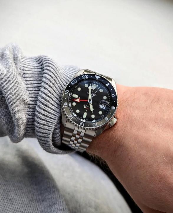 Seiko 5 Sprots Automatic