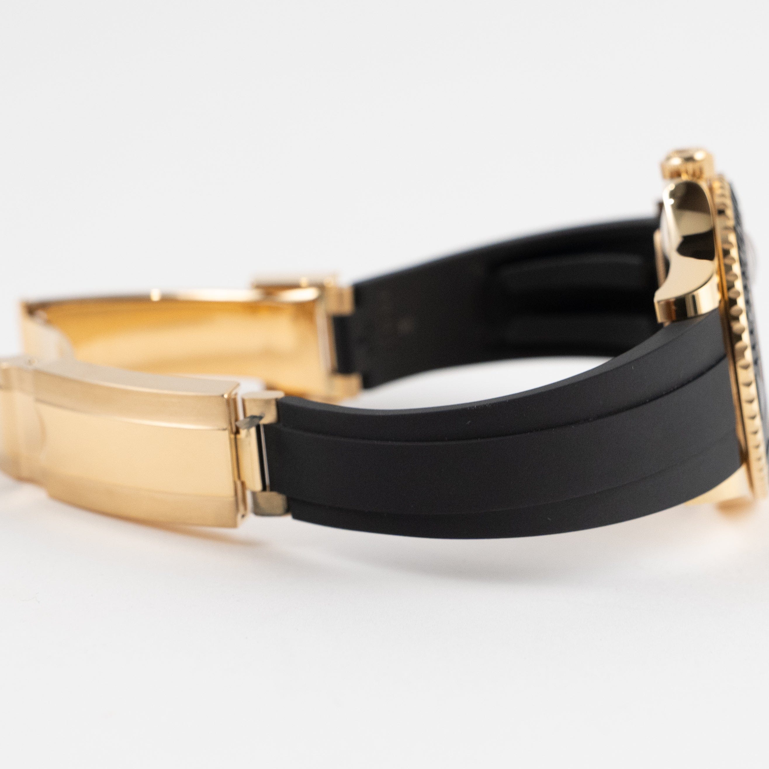 Role_x Yatch Master Yellow Gold Oysterflex Black Mint Mens Watch Luxury Edition Premium Quality Luxurystuffs.in